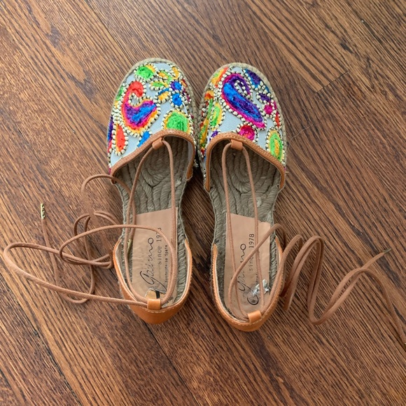 SPANISH ESPADRILLES - Picture 2 of 9